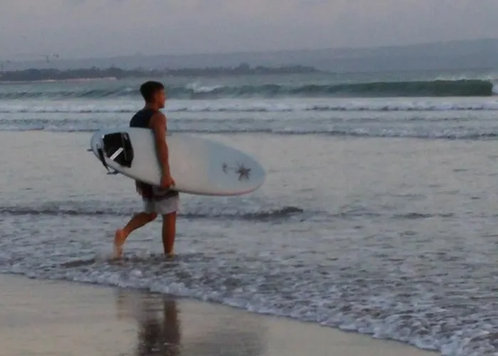Hotel Puri Naga Beachfront