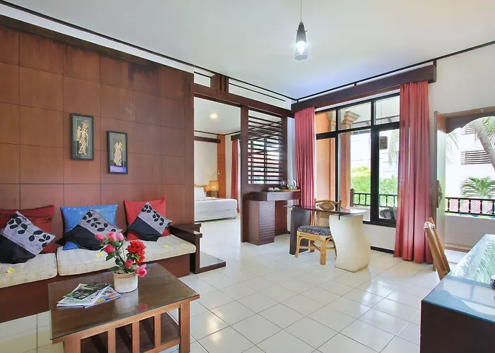 Hotel Puri Naga Beachfront