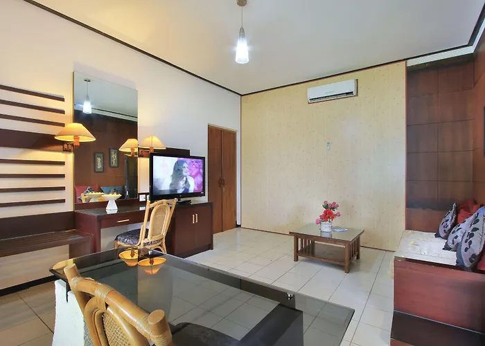 Puri Naga Beachfront Hotel 3*