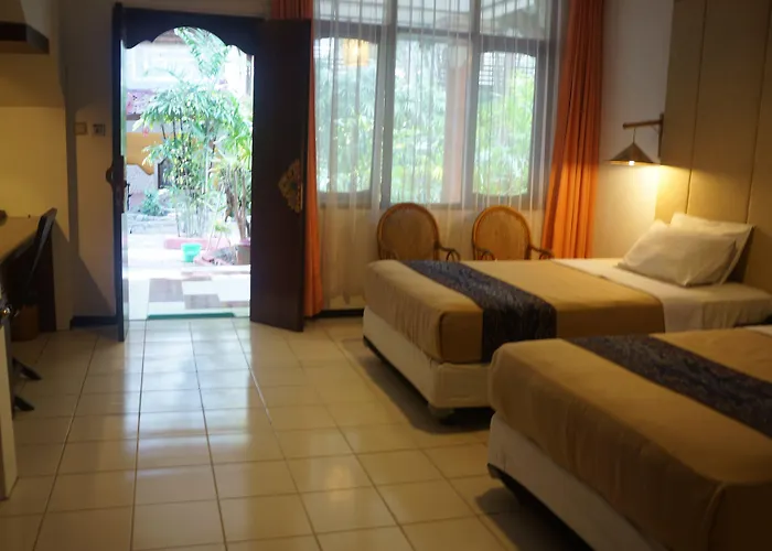 Puri Naga Beachfront 3* Legian (Bali)