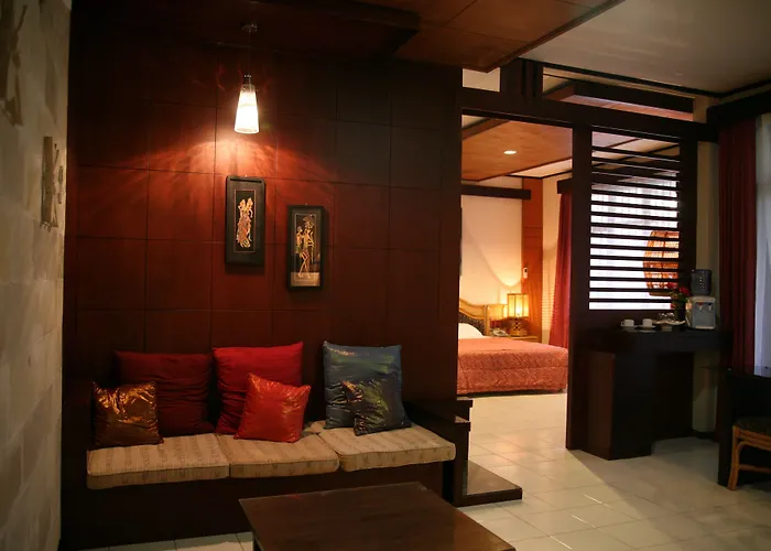 Puri Naga Beachfront Hotel
