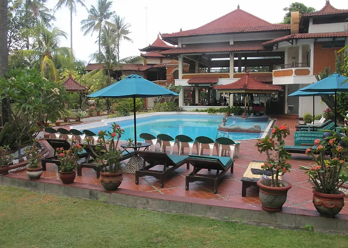 Puri Naga Beachfront 3* Legian (Bali)