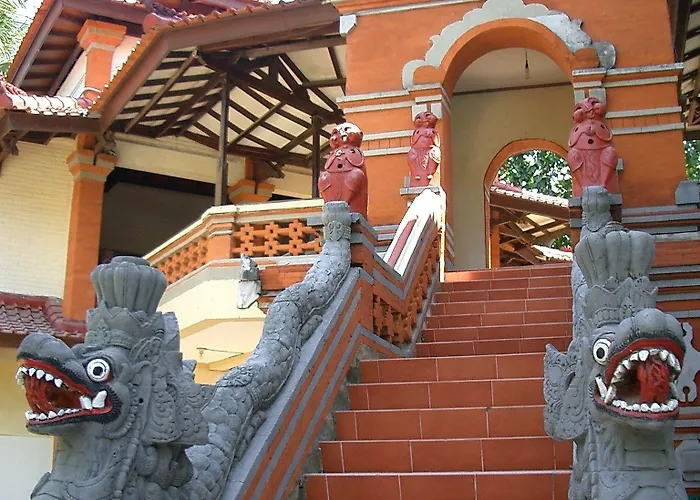 Hotel Puri Naga Beachfront 3*