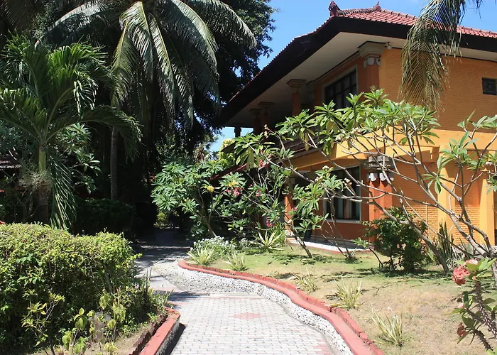 Puri Naga Beachfront Legian (Bali)