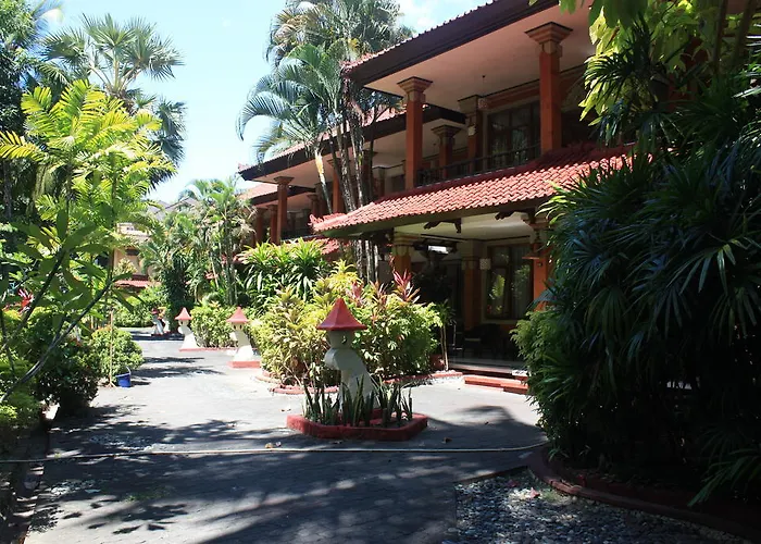 Puri Naga Beachfront Hotel 3*